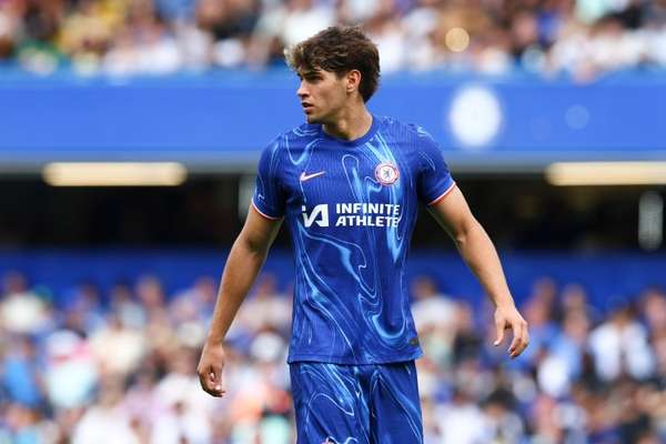 切尔西火速召回新星吉乌，杰克逊交易告吹后迅速布局锋线