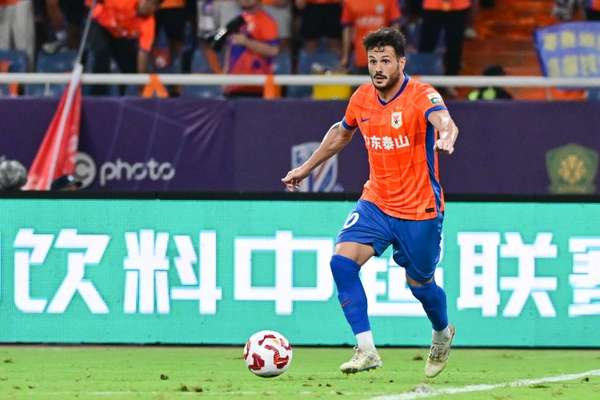 六球狂胜改写格局，泰山积分迫近提振冲四信心