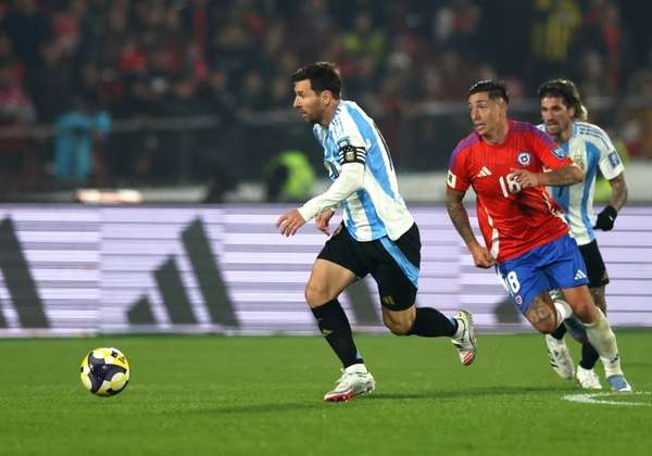 梅西世预赛进球攀升历史第三，仅落后C罗一球