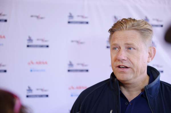 舒梅切尔揭秘曼联门将引援内幕：阿莫林心仪多纳鲁马却获拉门斯