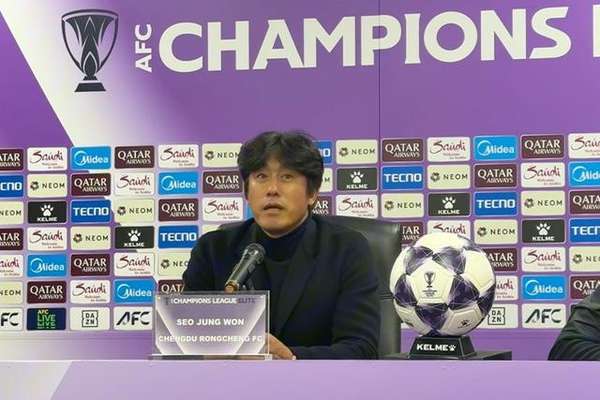 成都蓉城与徐正源解约内幕曝光 合同条款与引援权成争议焦点